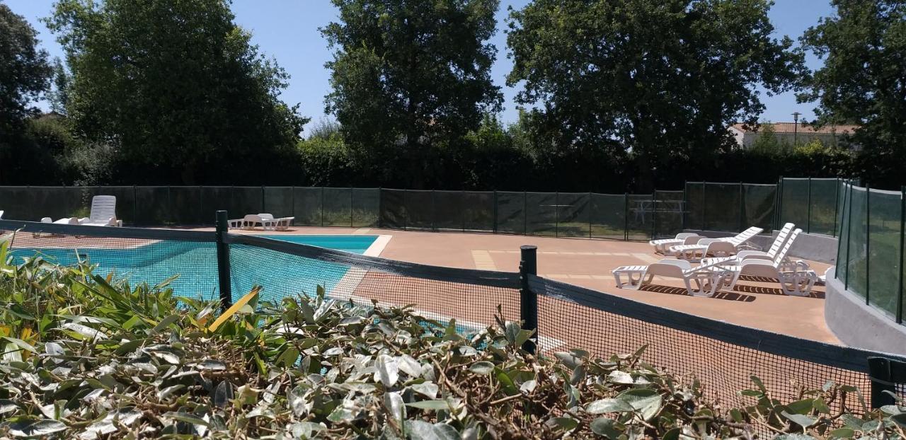 Mobil Home Fradin Parc De Loisirs Talmont-Saint-Hilaire エクステリア 写真